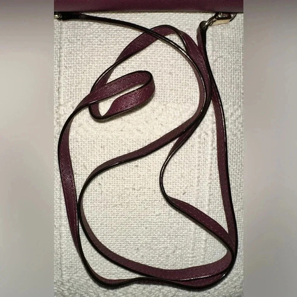 Kate Spade Laurel Way Winni Chocolate Cherry Crossbody Wallet - Picture 12 of 13